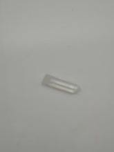 Load image into Gallery viewer, POQU01 Natural Quartz Faceted Points Double Terminated 3/4&quot;
