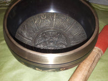 Load image into Gallery viewer, SB12 Copper &amp; Black 6&quot; Singing Bowl
